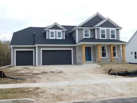 208 Candleberry, Grafton, WI 53024