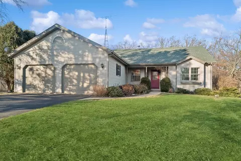w5630 Sunset Ridge Road, Walworth, WI 53184