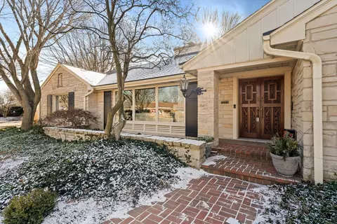 7507 Maple, Wauwatosa, WI 53213