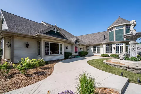 1513 92nd #50, Sturtevant, WI 53177