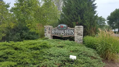2055 Lower Rdg, Port Washington, WI 53074