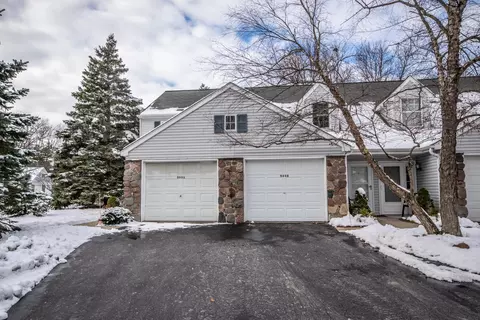 503 Lake Blf #B, Thiensville, WI 53092