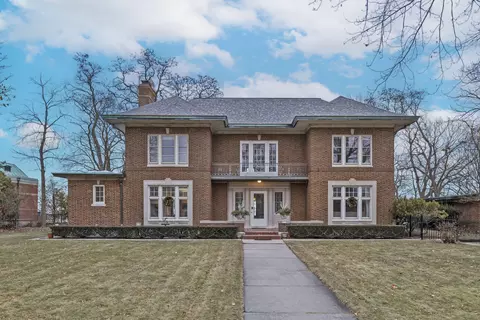 4408 N N Lk, Shorewood, WI 53211