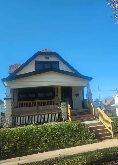 2945 S 6th, Milwaukee, WI 53215