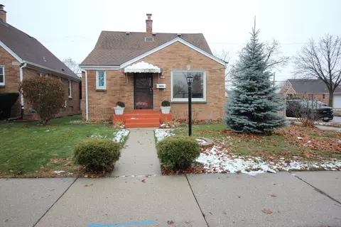2433 W Morgan, Milwaukee, WI 53221