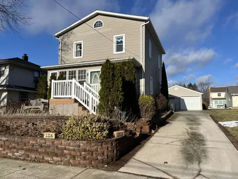 1116 Windiate, Manitowoc, WI 54220