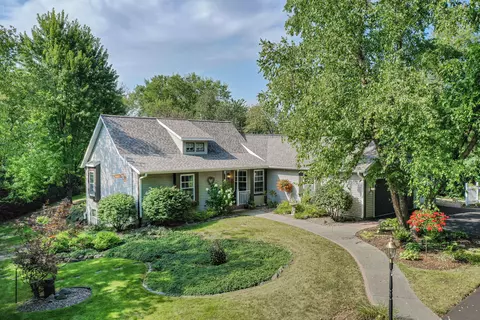 w2173 Dannan Lane, East Troy, WI 53120