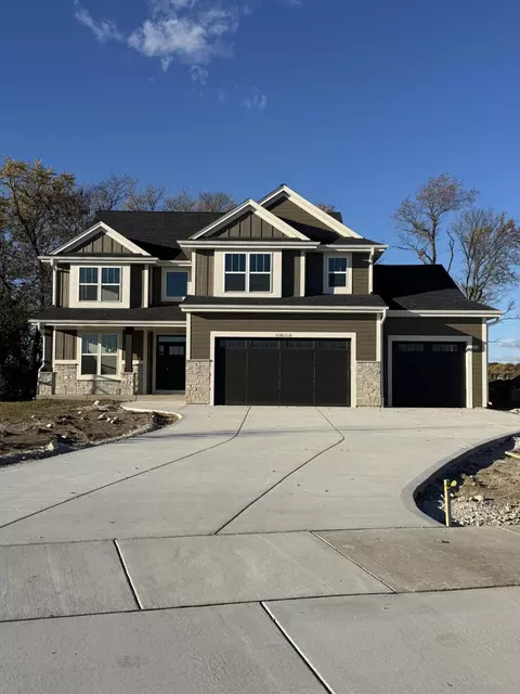 n55w23912 Fieldstone Pass, Sussex, WI 53089