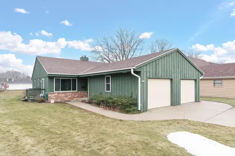 6421 W Dodge, Milwaukee, WI 53220