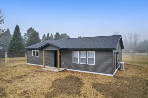 18 W 11th, Buffalo City, WI 54622