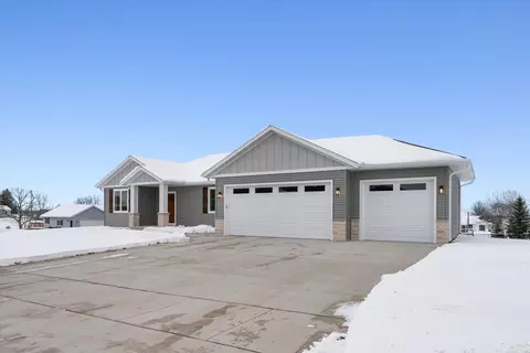 419 Eastfield, Oostburg, WI 53070