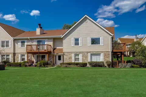 10615 N Ivy #46, Mequon, WI 53092