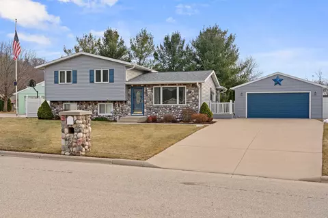 610 Alpine, Holmen, WI 54636