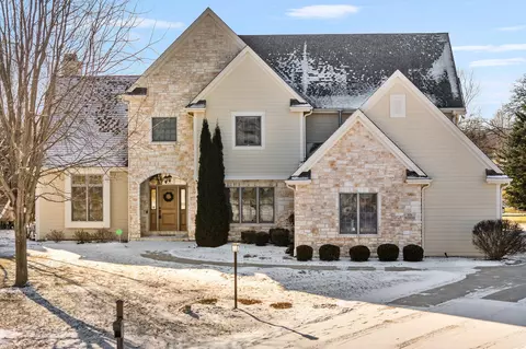 n74w24595 Stonewood, Sussex, WI 53089