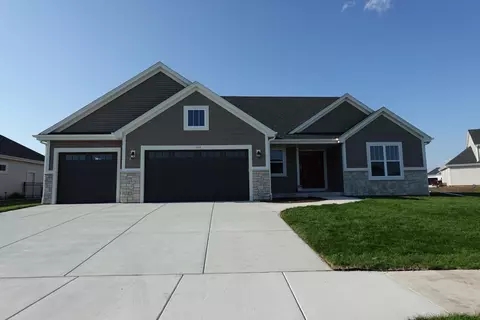 1630 Creekview, Oconomowoc, WI 53066