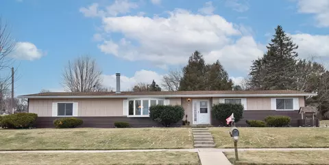 615 Mueller, Hartford, WI 53027
