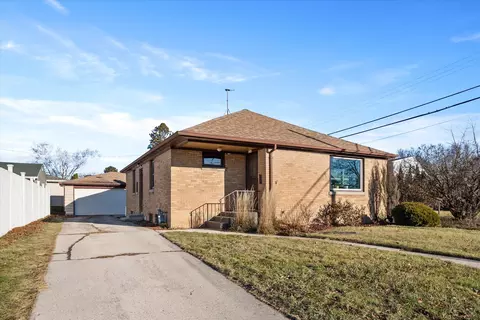 2214 Elm, Sheboygan, WI 53081