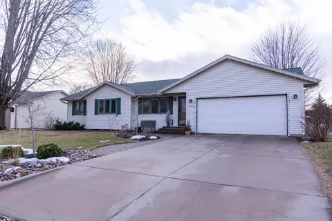 3006 Locust, Holmen, WI 54636