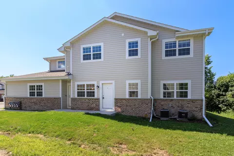 460 Quiet Mdw #C, Johnson Creek, WI 53038