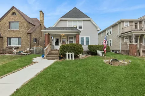 1909 Thurston #1909 1/2, Racine, WI 53403
