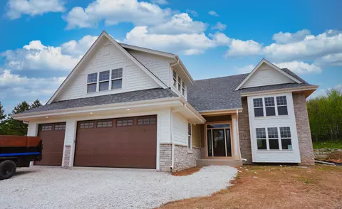 w212n6824 Fairview, Menomonee Falls, WI 53051