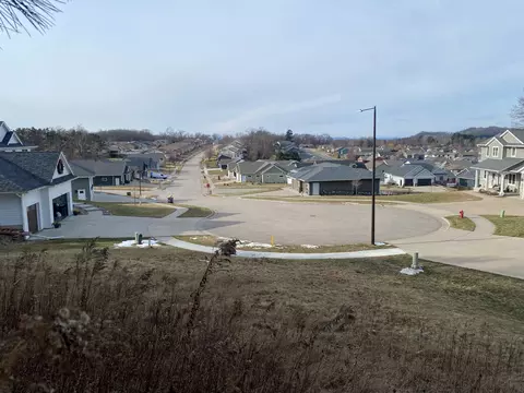 1114 Maple Shade, Holmen, WI 54636