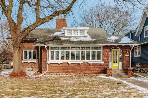 2500 E Menlo, Shorewood, WI 53211