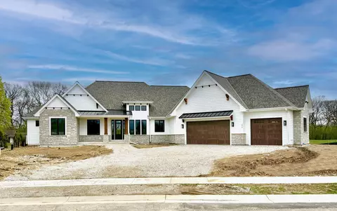 298 River Oaks, Delafield, WI 53018