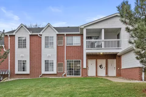 8581 Lexington #7, Pleasant Prairie, WI 53158