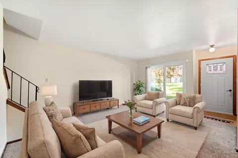 4239 W College, Milwaukee, WI 53221