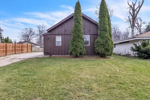 w178s6924 Elm, Muskego, WI 53150