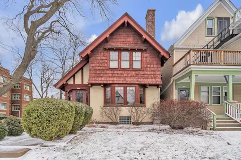 2976 N Cramer, Milwaukee, WI 53211