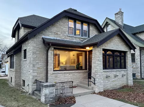 1523 S 58th, West Allis, WI 53214