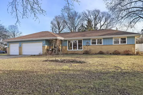 6300 S Carroll, Franklin, WI 53132