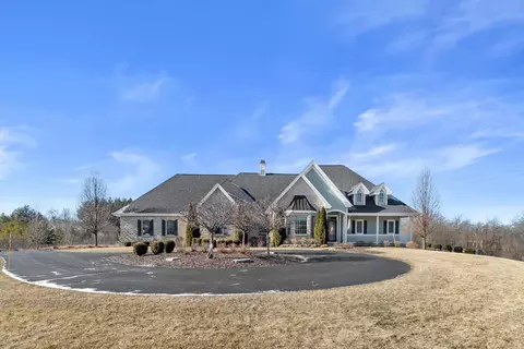 2918 Moelter, Lake Geneva, WI 53147