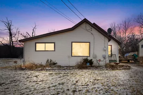 4905 Lakeview, Hubertus, WI 53033