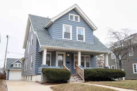 6836 Aetna, Wauwatosa, WI 53213