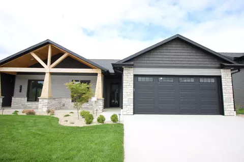 387 Ridge Vw, Milton, WI 53563