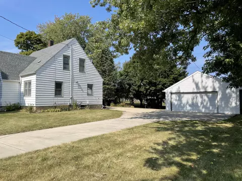 4306 45th, Kenosha, WI 53144