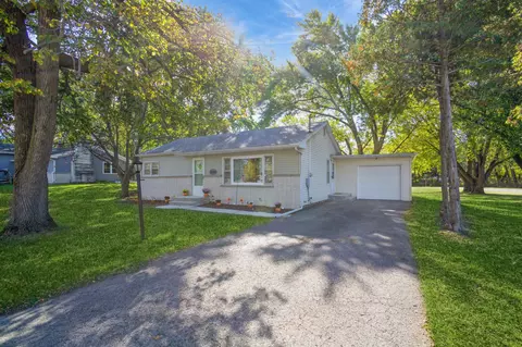 w1403 Bernice Road, Bloomfield, WI 53128