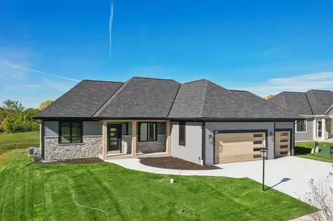 3904 White Oak, Waukesha, WI 53188