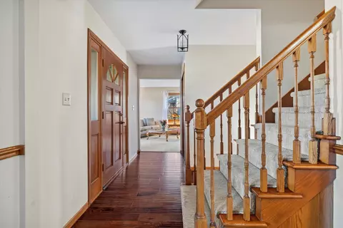 10585 W Palmersheim, Hales Corners, WI 53130
