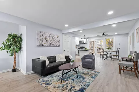 1405 S 10th, Manitowoc, WI 54220