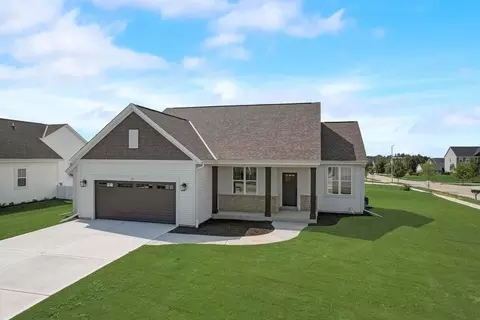 205 Countryside, Slinger, WI 53086