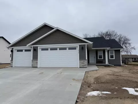 1926 Golden Gate, Holmen, WI 54636