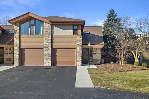 n89w16337 Main #D12, Menomonee Falls, WI 53051