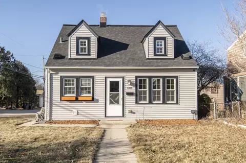 3859 S 38th, Greenfield, WI 53221