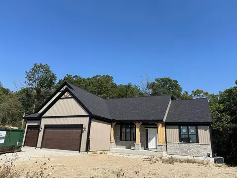 118 Retzer Vw, Waukesha, WI 53188