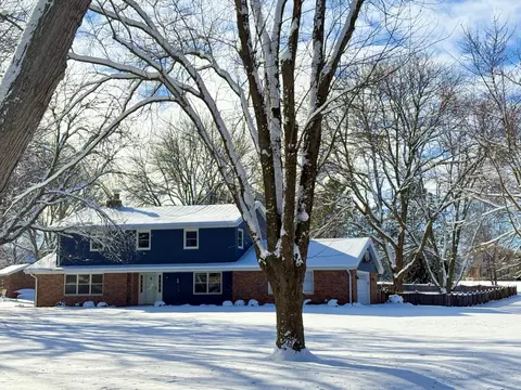 11429 N Vega, Mequon, WI 53097