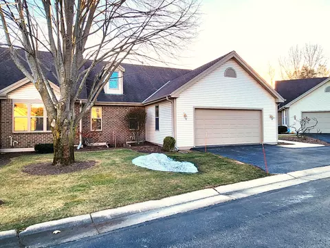 6695 N Green Bay #2, Glendale, WI 53209